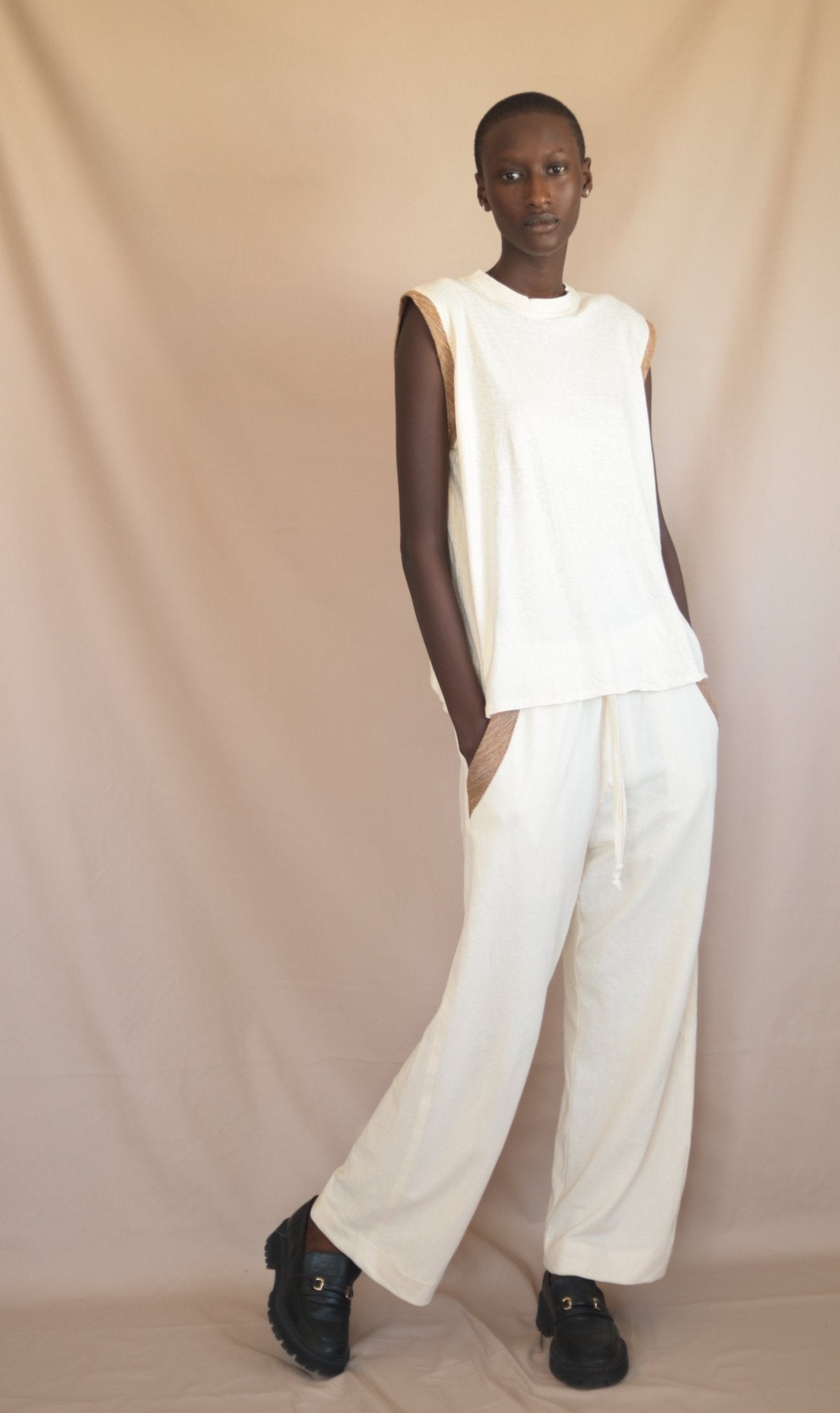 Teeshirt Kaffrine Ecru - SOKOLATA CLOTHING