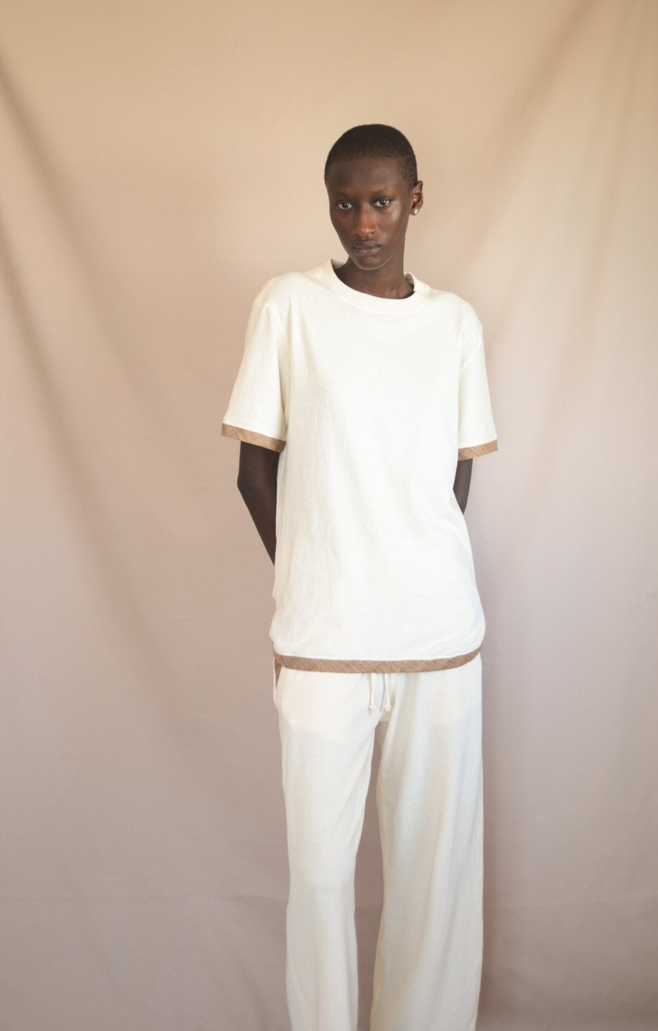 Teeshirt Ndakaaru Ecru - SOKOLATA CLOTHING