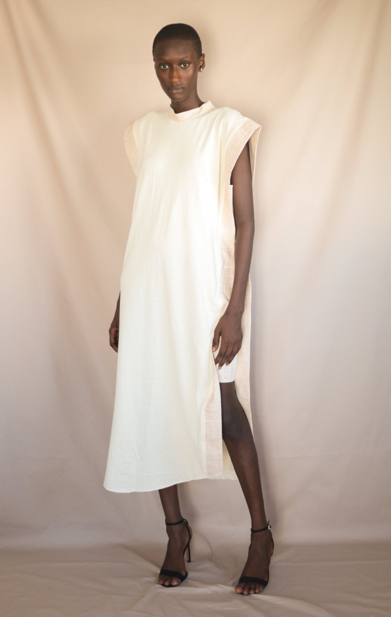 Robe Dagana Ecru - SOKOLATA CLOTHING