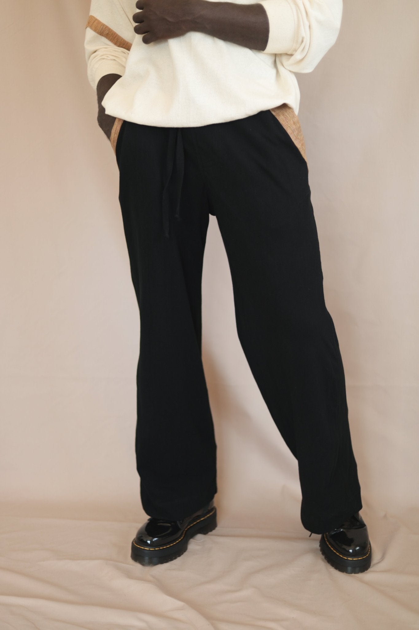 Pantalon Rosso Noir - SOKOLATA CLOTHING