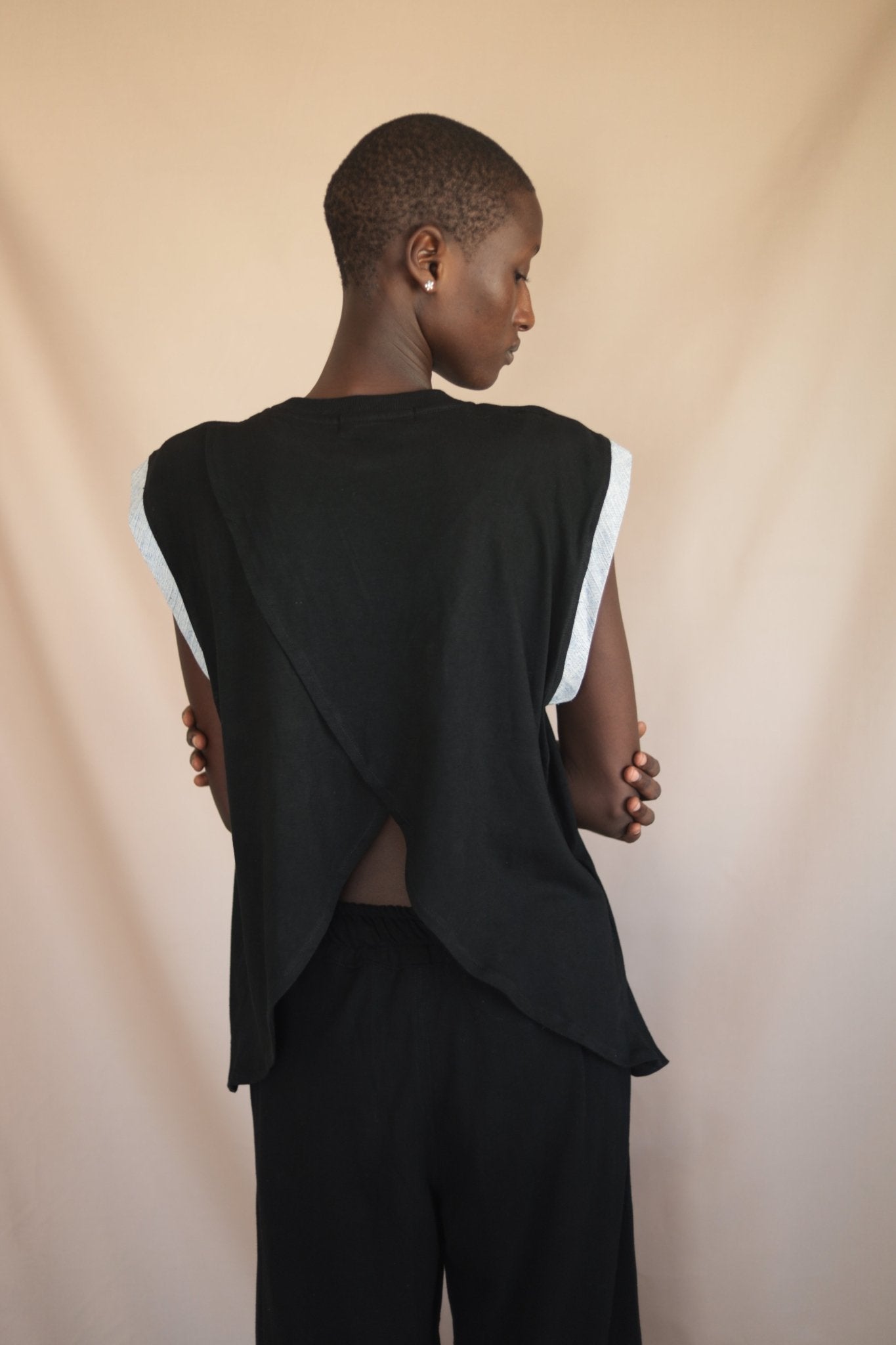 Teeshirt Kaffrine Noir - SOKOLATA CLOTHING