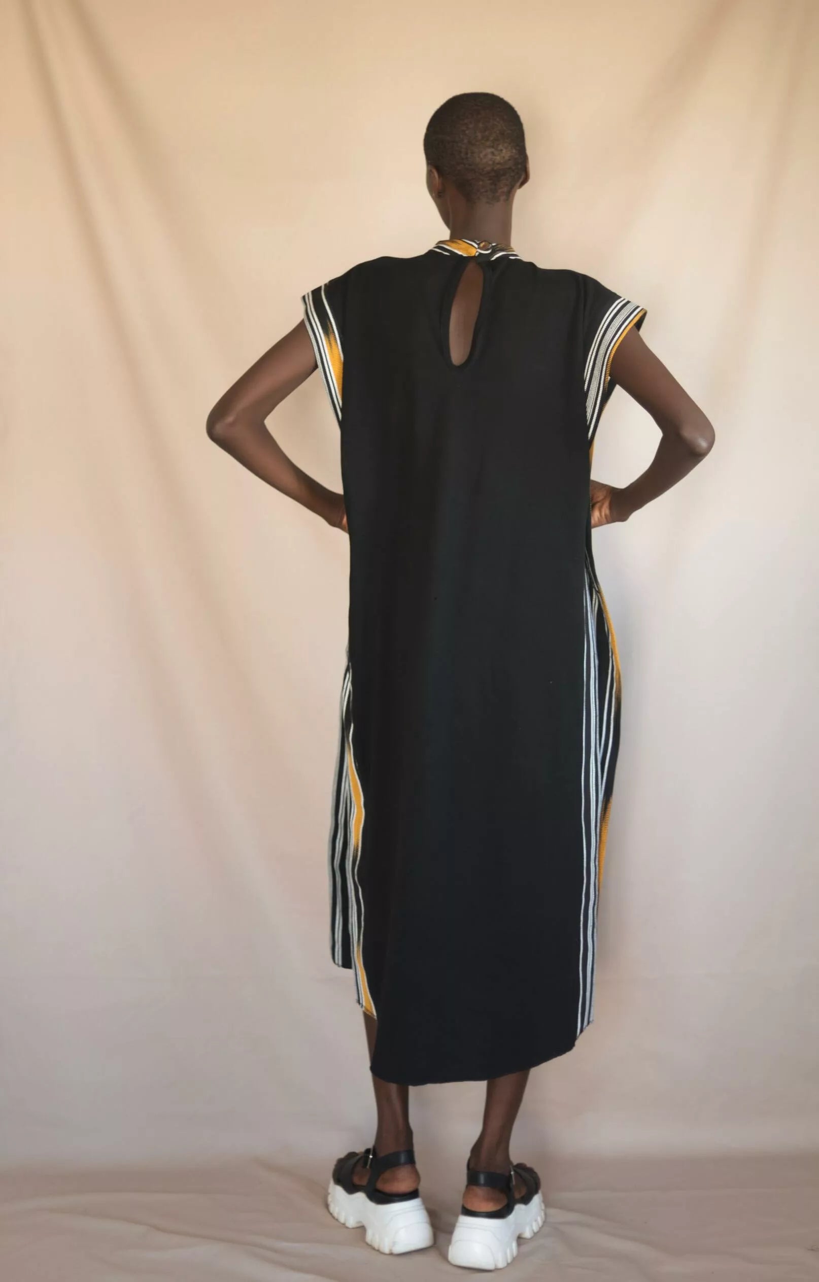 Robe Dagana Noir - SOKOLATA CLOTHING