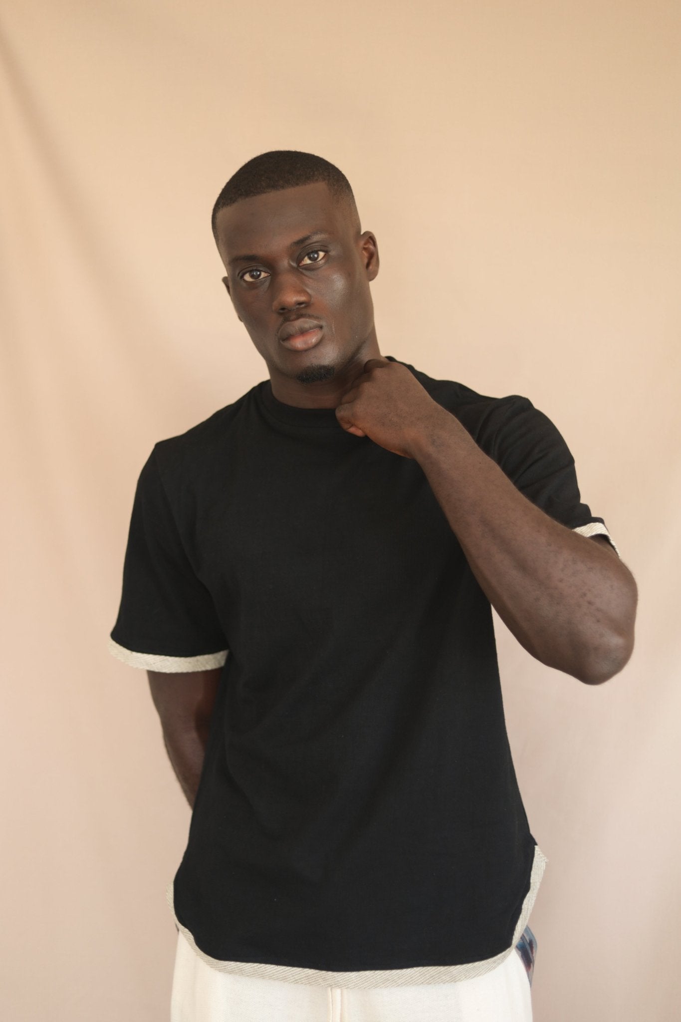 Teeshirt Ndakaaru Noir - SOKOLATA CLOTHING