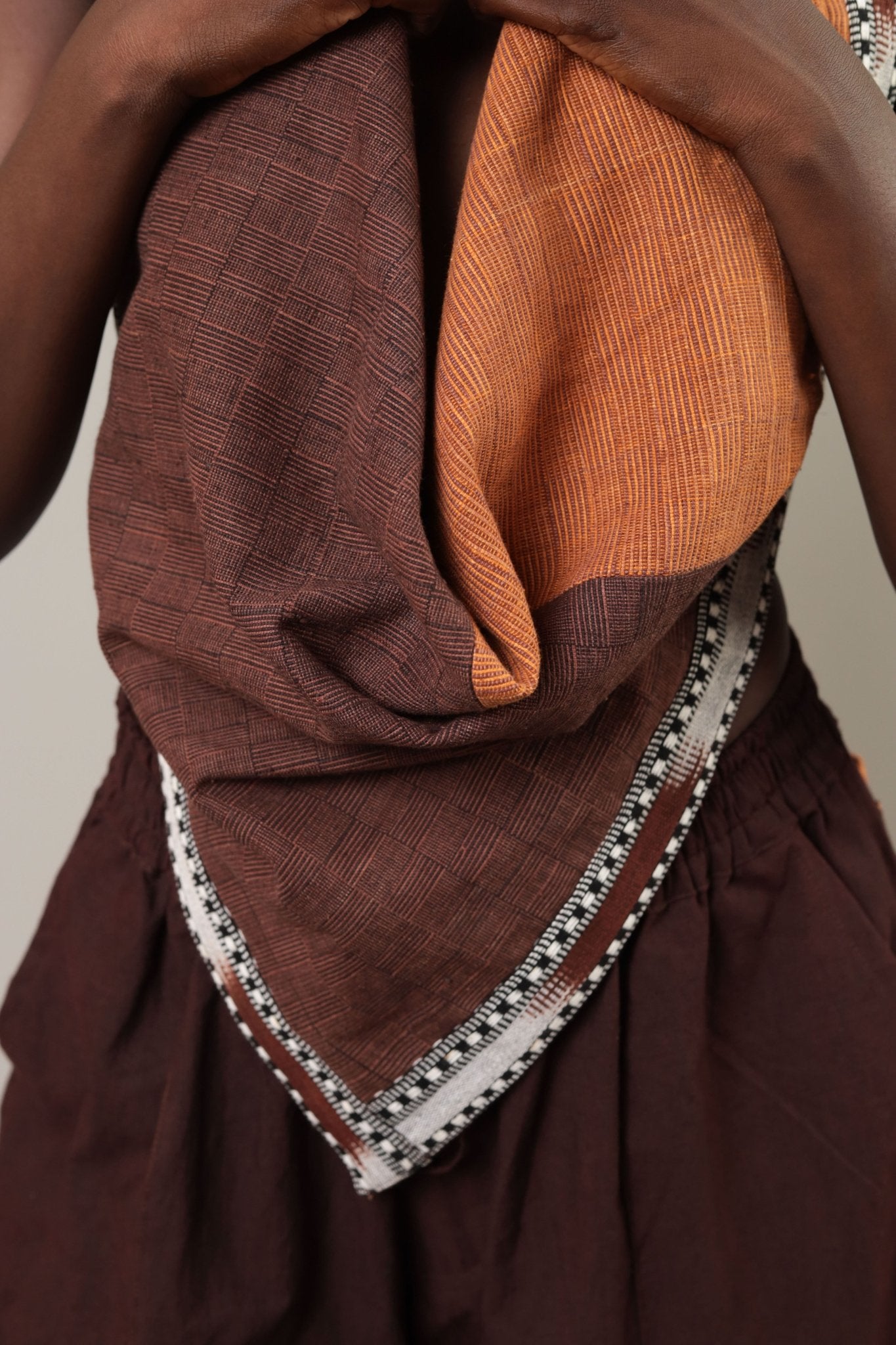 Diani Top - Imobrown edition - SOKOLATA CLOTHING