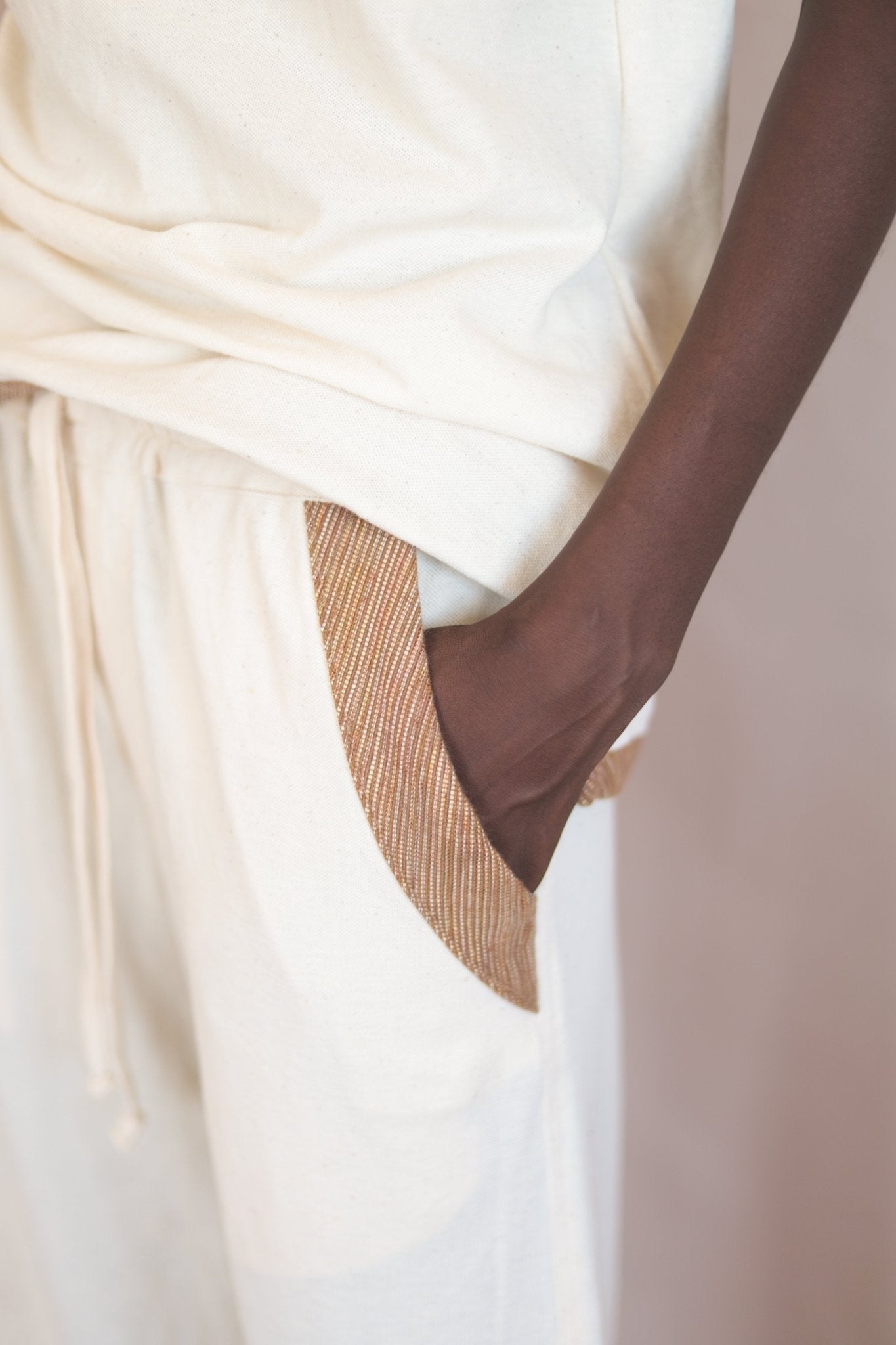 Pantalon Rosso Ecru - SOKOLATA CLOTHING