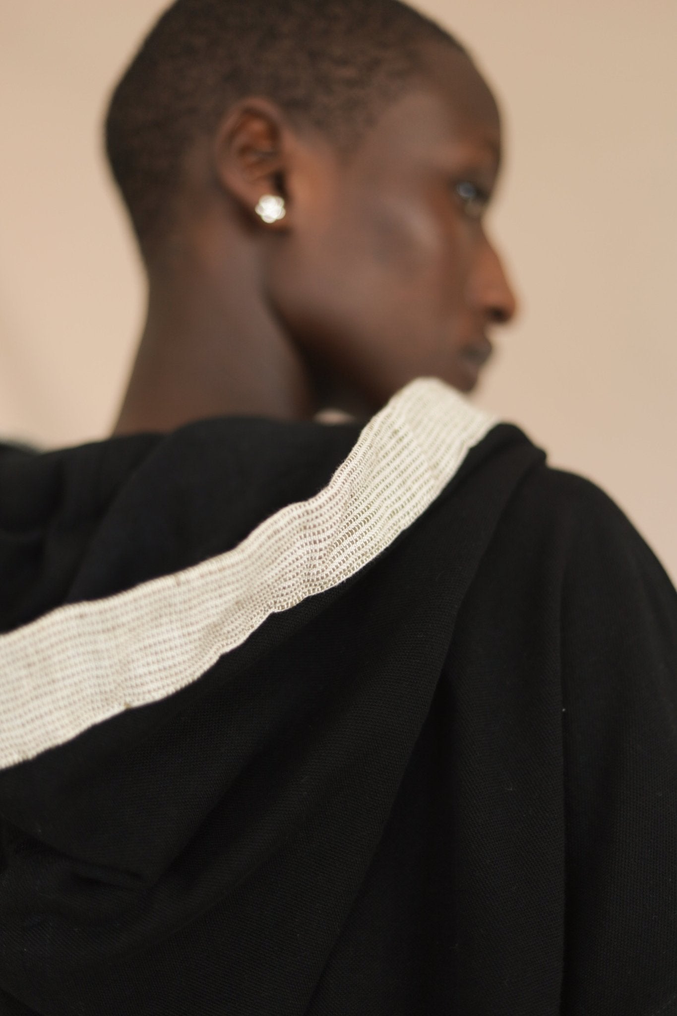 Sweat à capuche Kanel Noir - SOKOLATA CLOTHING