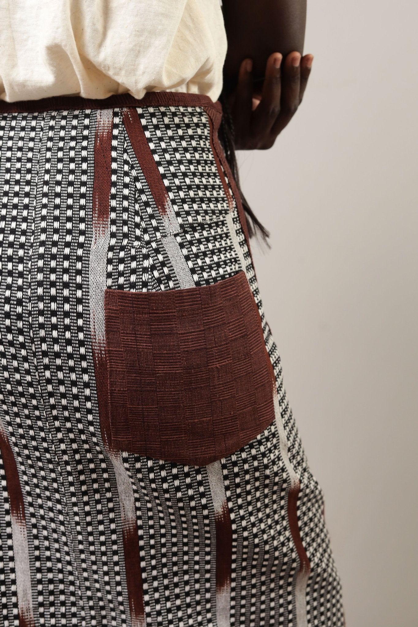 Jupe Samaya Blanc /noir - SOKOLATA CLOTHING