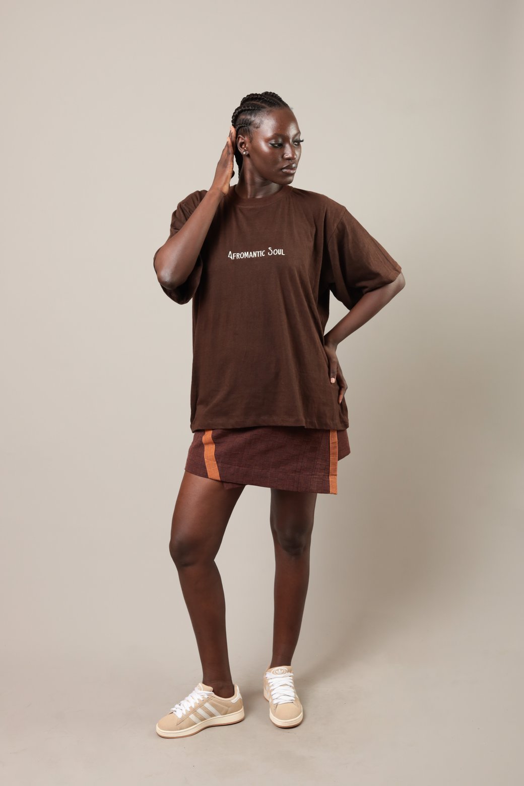 Brown embroidered "Afromantic Soul" t-shirt
