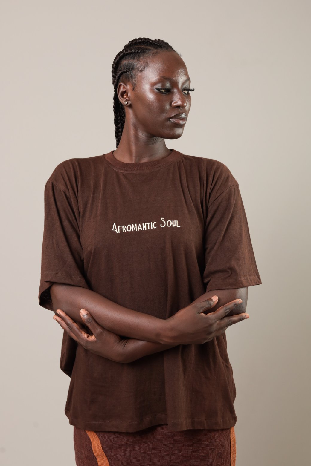 Tshirt brodé "Afromantic Soul" Marron - SOKOLATA CLOTHING
