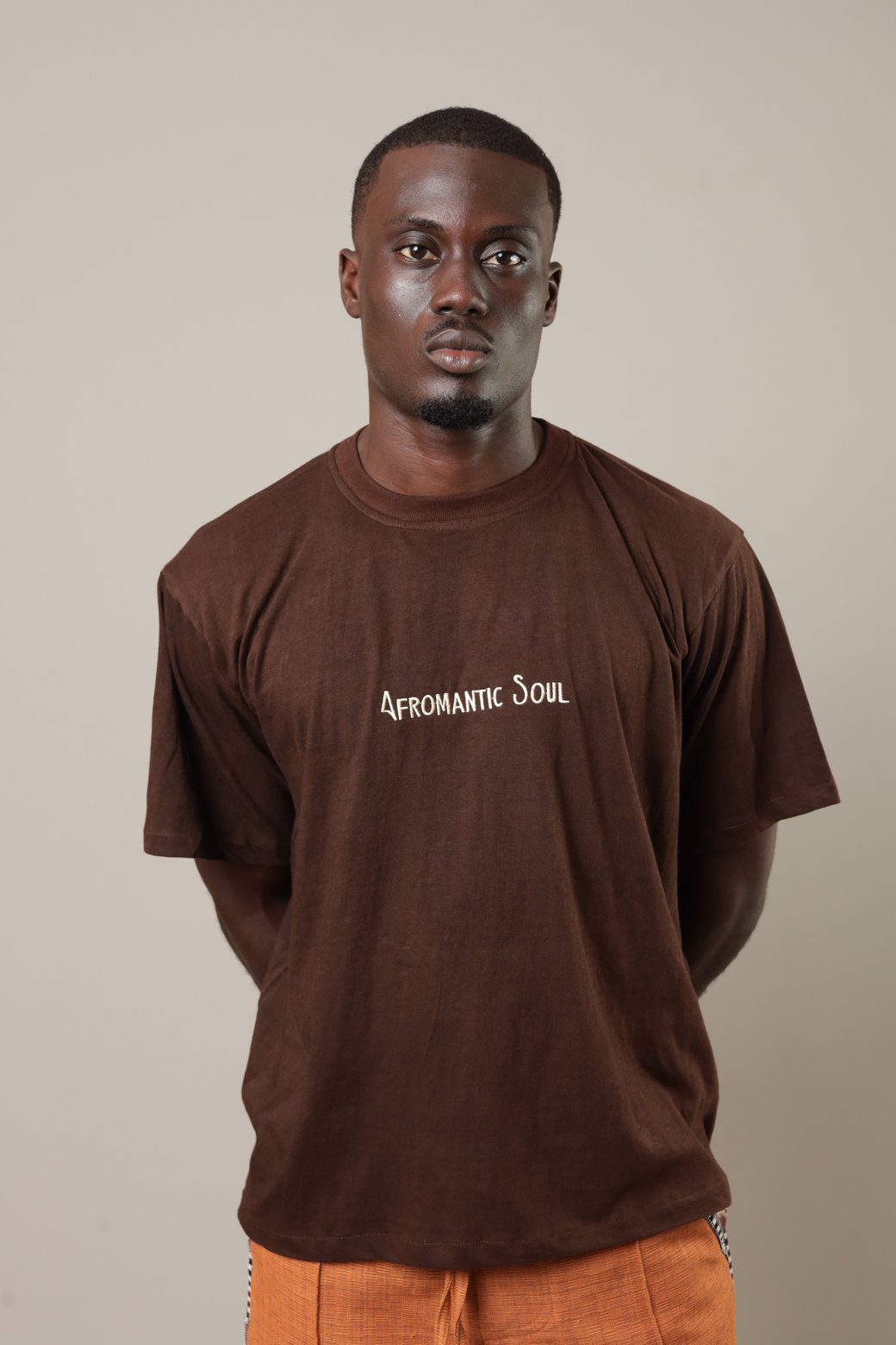 Tshirt brodé "Afromantic Soul" Marron - SOKOLATA CLOTHING