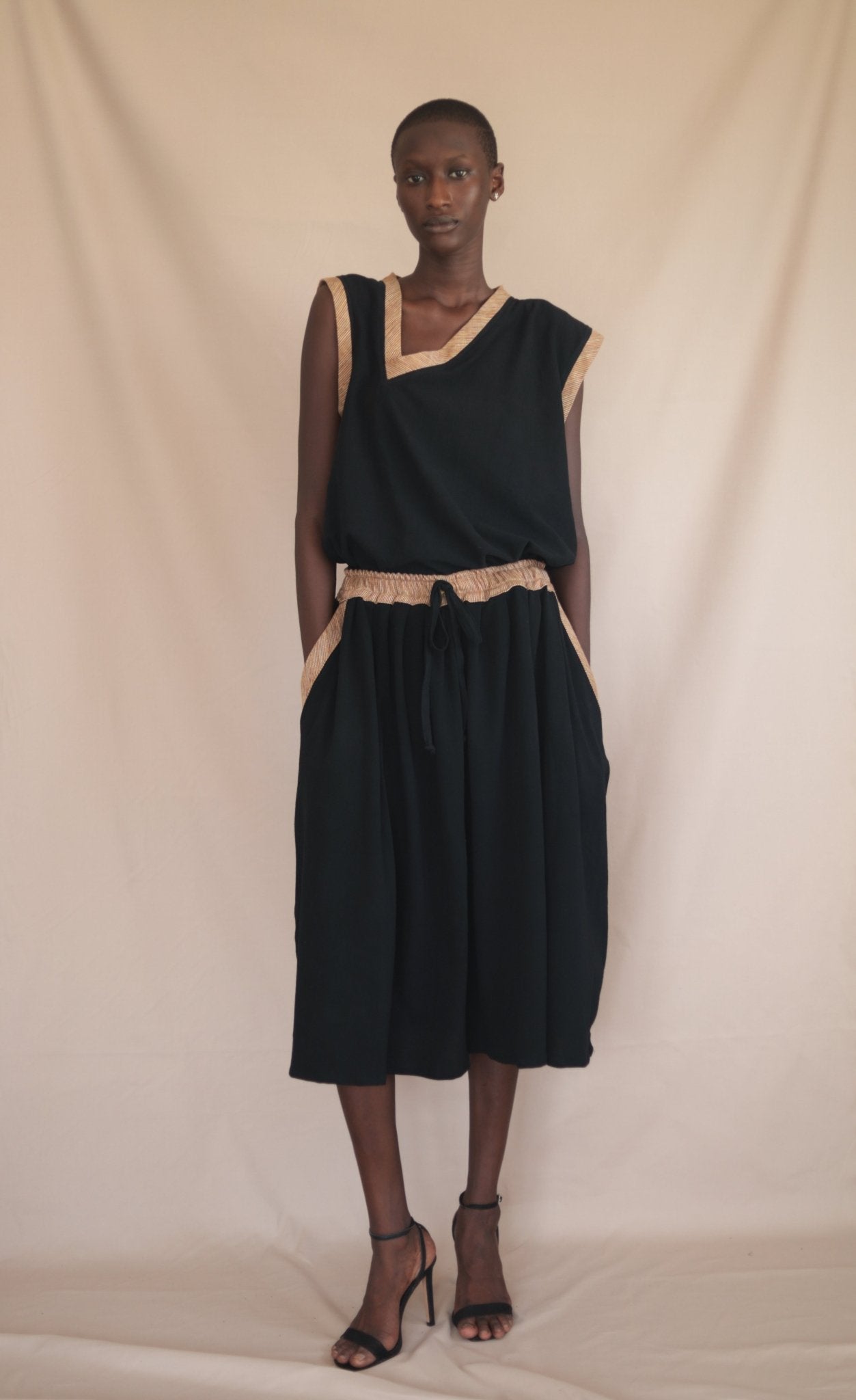 Jupe Bakel Noir - SOKOLATA CLOTHING